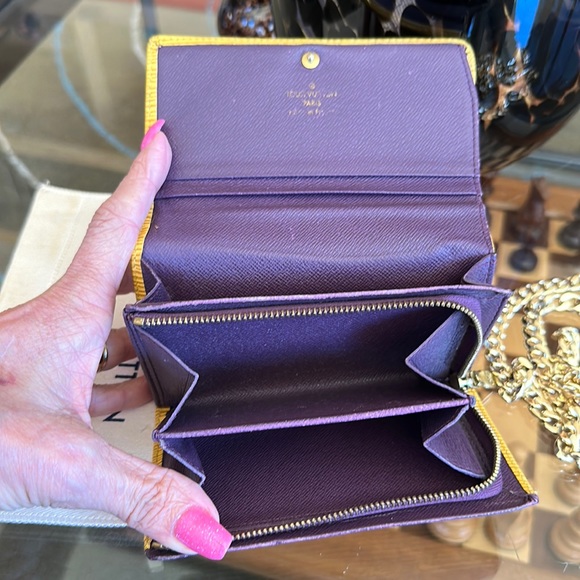 HOST PICK Louis Vuitton Epi Yellow Tresor Wallet with Dustbag, Box, Bag, Ribbon - Picture 9 of 15